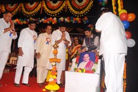 Kota Srinivas Rao Receives Allu Ramalingaiah Award